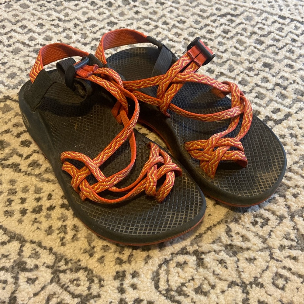 Womens Chaco sandals ( womens 7)
